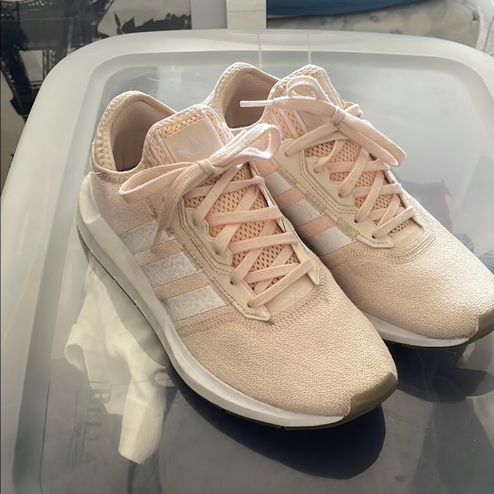 Adidas Pink Minimalist Sneakers with Low-Top Design